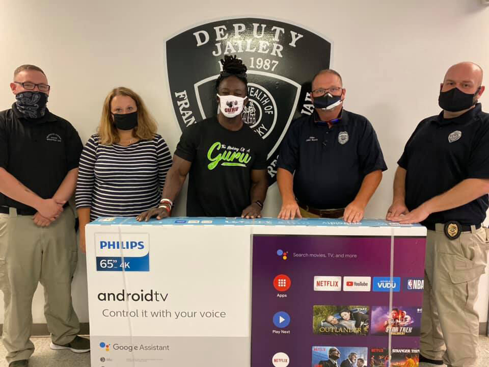 Foundation donates TV to jail